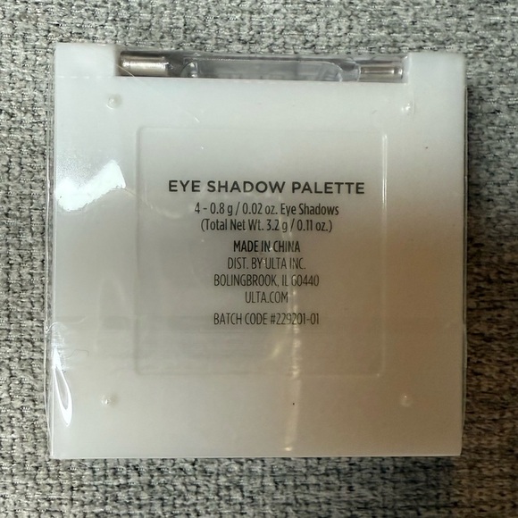Ulta Beauty Green and Brown Eyeshadow Palette with Matte and Shimmer Fin… - Picture 3 of 3